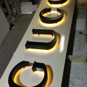 Back-lit channel letters by muizgraphics